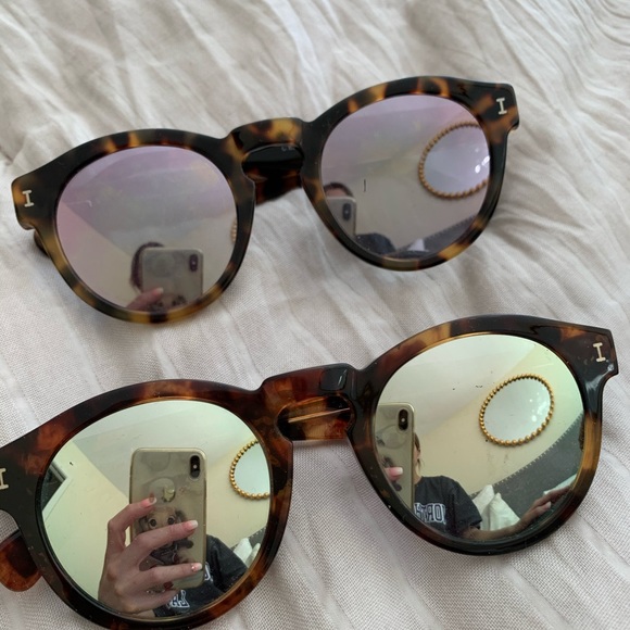 Illesteva Accessories - 2 Pair Tortoise Shell Illesteva Sunnies